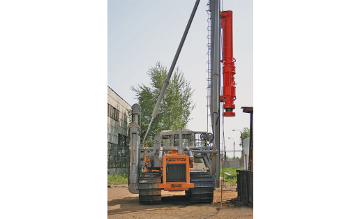 Продукция Стерлитамакского завода строительных машин. Копёр СП-49ЧЕТРА14